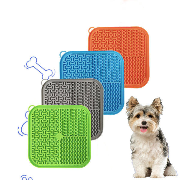 Pet licking mats in various colors For dogs and cats