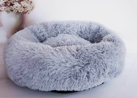 Snuggle Cloud: Ultra-Soft Plush Bed for Pets